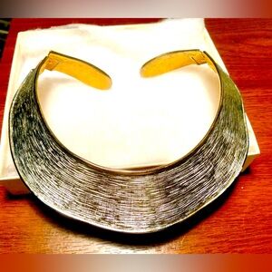 10358 VTG Les Bernard Vc for Vogue Spring Hinged Statement Collar Silver Gold
